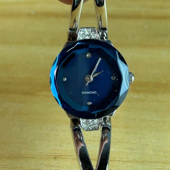 FMD Diamond Women Blue & Silver Stainless St. Back Analog Bracelet Watch - Picture 1 of 5